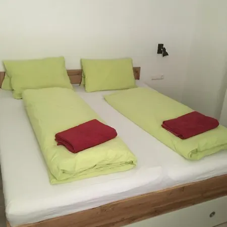 Steiner, 6143 Matrei Am Brenner!!check-in Between 15 - 21 O'clock!! No Breakfast Apartamento *