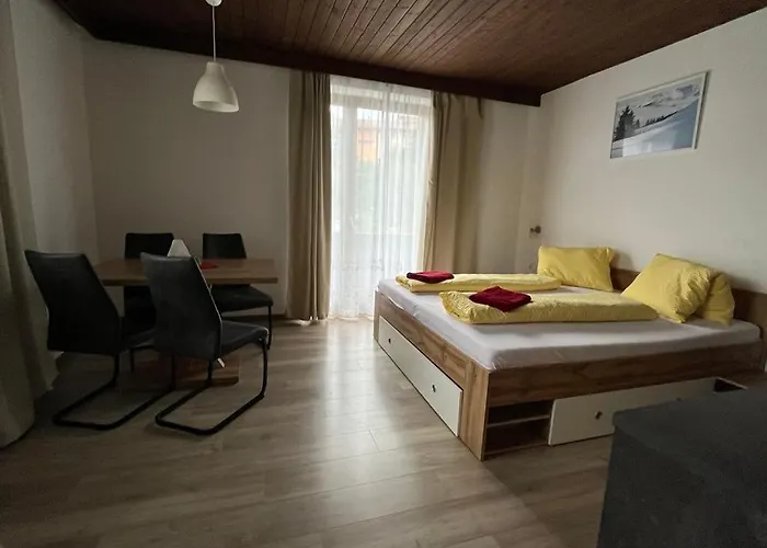 Apartment Steiner, 6143 Matrei Am Brenner!!check-in Between 15 - 21 O'clock!! No Breakfast