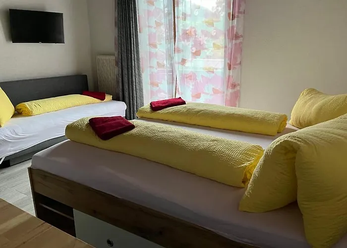 Steiner, 6143 Matrei Am Brenner!!check-in Between 15 - 21 O'clock!! No Breakfast Lägenhet