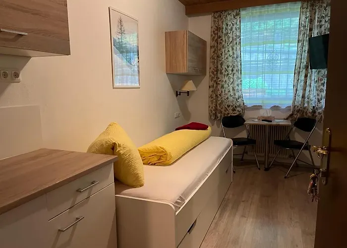 Apartment Steiner, 6143 Matrei Am Brenner!!check-in Between 15 - 21 O'clock!! No Breakfast *